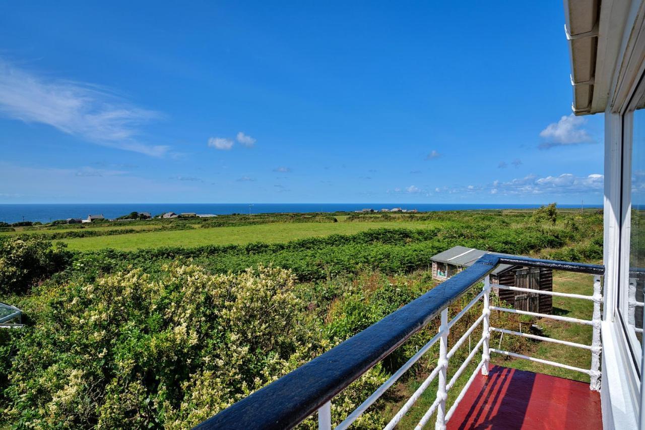 Finest Retreats - The Watchtower At Western Watch Lower Boscaswell Экстерьер фото